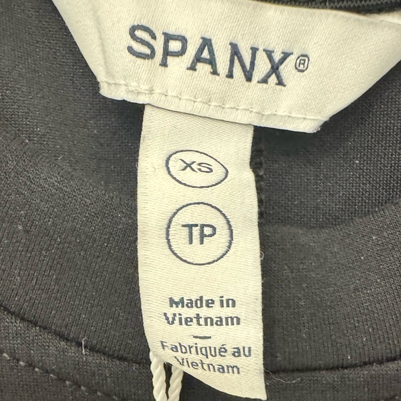 SPANX AirEssentials Sleeveless Maxi Dress - Picture 5 of 5